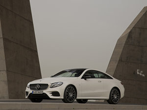 2017��E 400 4MATIC Coupe ���w���^