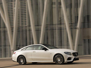 2017��E 400 4MATIC Coupe ���w���^
