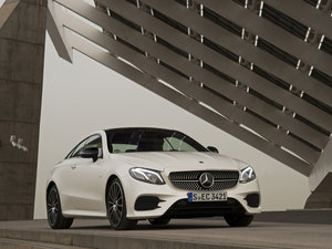 2017��E 400 4MATIC Coupe ���w���^