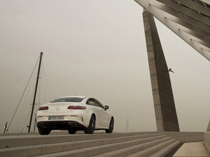 2017��E 400 4MATIC Coupe ���w���^