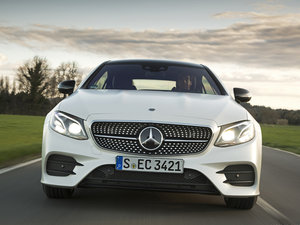 2017��E 400 4MATIC Coupe ���w���^