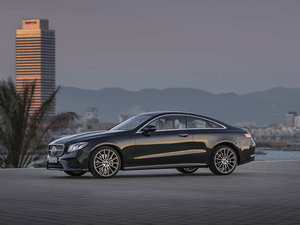 2017��E 400 4MATIC Coupe ���w���^