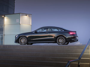 2017��E 400 4MATIC Coupe ���w���^