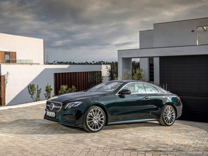 2017��E 400 4MATIC Coupe ���w���^
