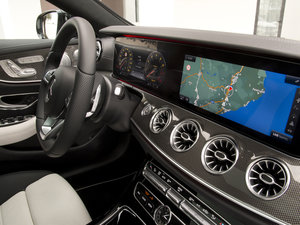 2017��E 400 4MATIC Coupe �п؅^