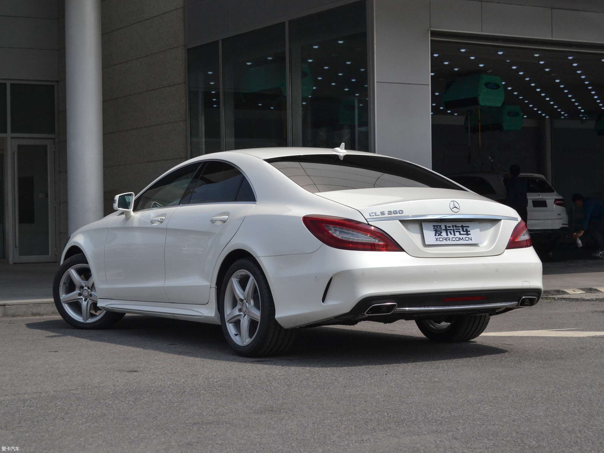 奔驰 奔驰cls 2017款cls 260 逸彩版 2017款奔驰cls cls 400 4matic