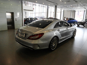 2017款CLS 400 4MATIC 逸彩版 整体外观