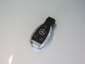 2017款CLS 400 4MATIC 逸彩版 车钥匙