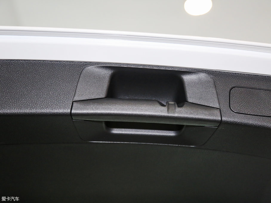 2017YC(M(jn)) C 180 