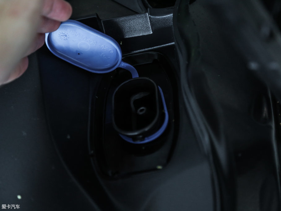 2017YC(M(jn)) C 180 