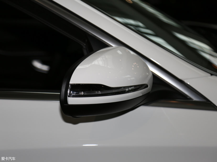 2017YC(M) Ŀ C 180 