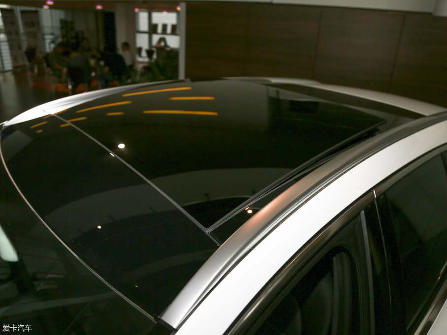 2017YC(M) Ŀ C 180 