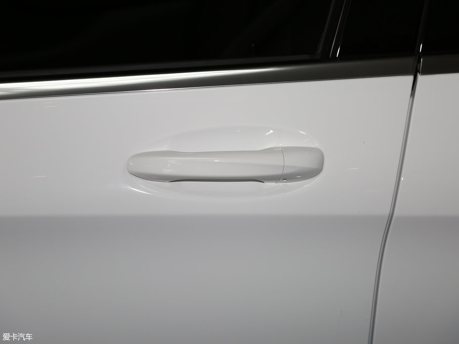 2017YC(M) Ŀ C 180 