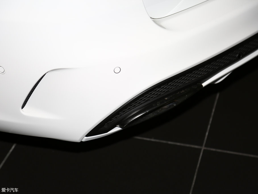 2017YC(M) Ŀ C 180 