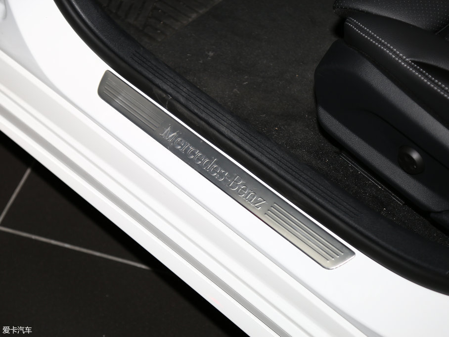 2017YC(M) Ŀ C 180 