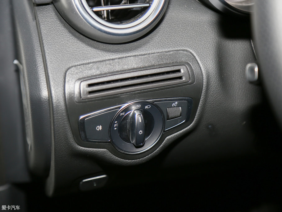 2017YC(M) Ŀ C 180 