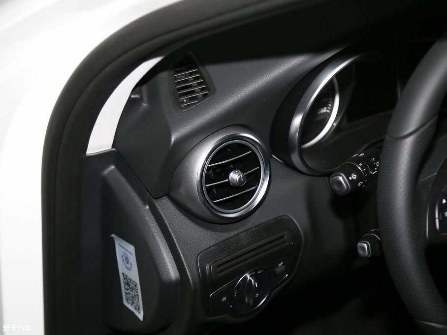 2017YC(M) Ŀ C 180 