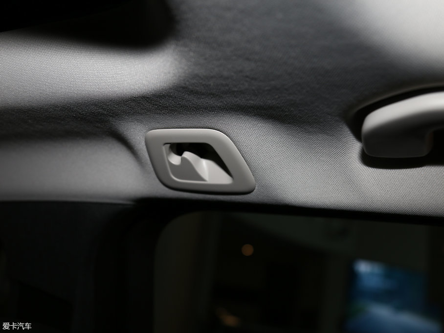 2017YC(M) Ŀ C 180 