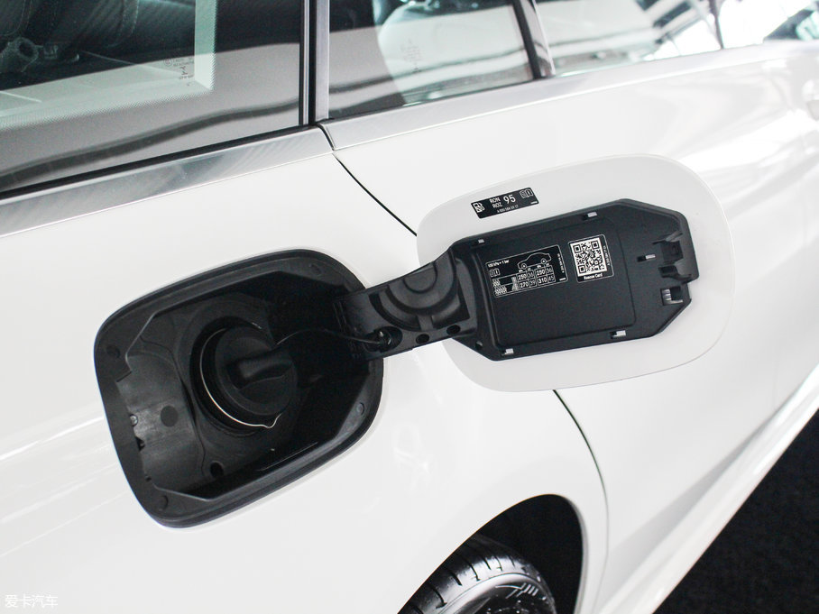 2017YC(M) Ŀ C 200