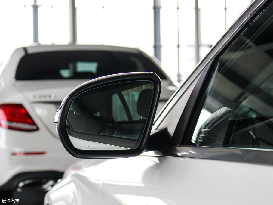 2017YC(M) Ŀ C 200