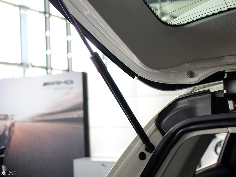 2017YC(M) Ŀ C 200