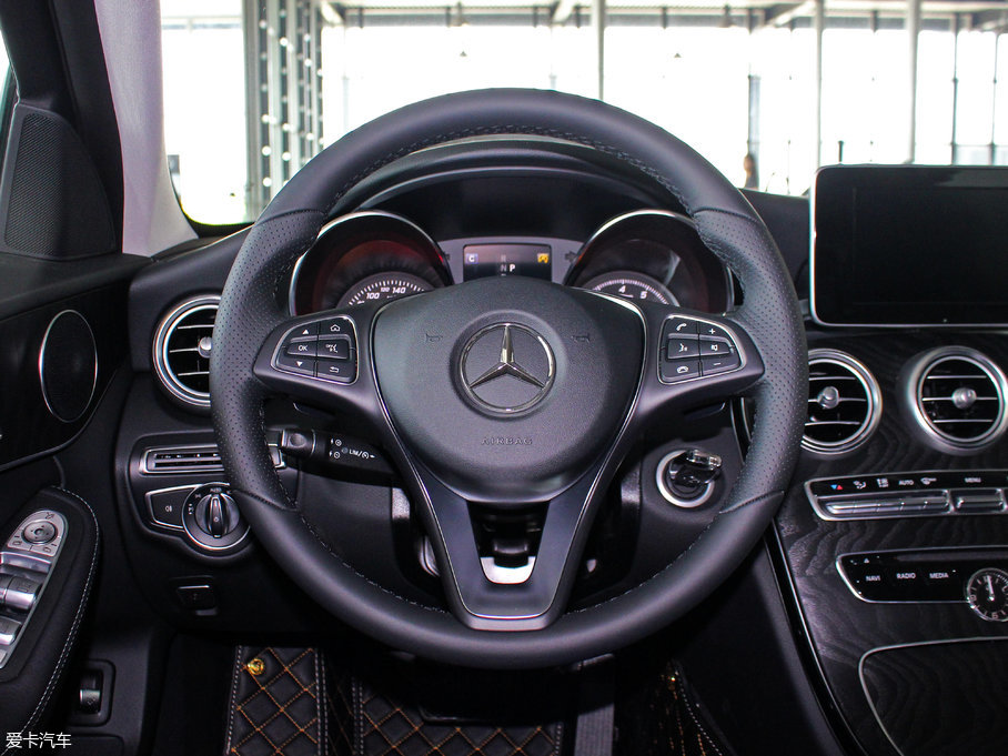 2017YC(M) Ŀ C 200