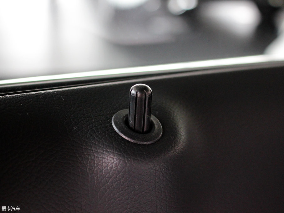 2017YC(M) Ŀ C 200