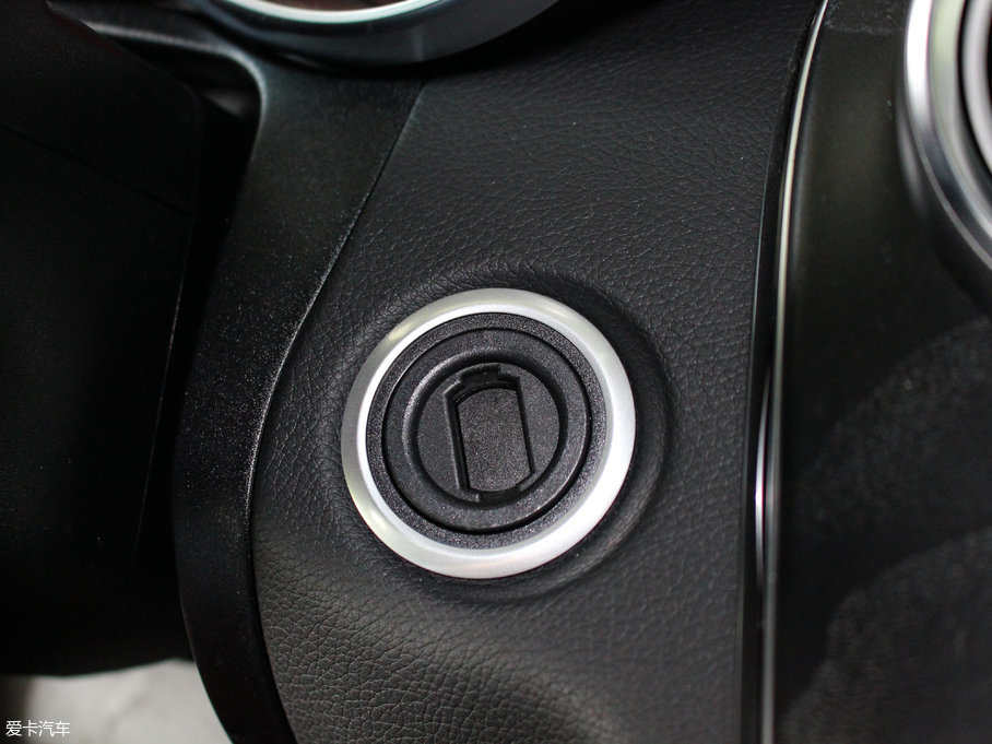 2017YC(M) Ŀ C 200