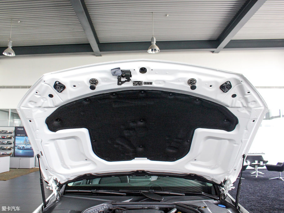 2017YC(M) Ŀ C 200