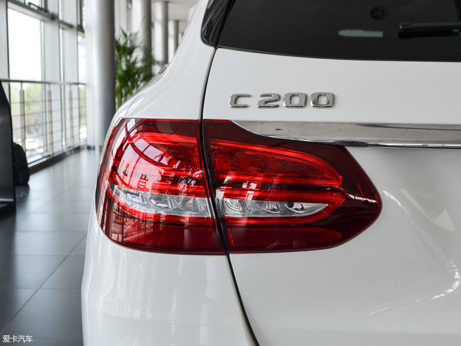 2017YC(M) Ŀ C 200 4MATIC