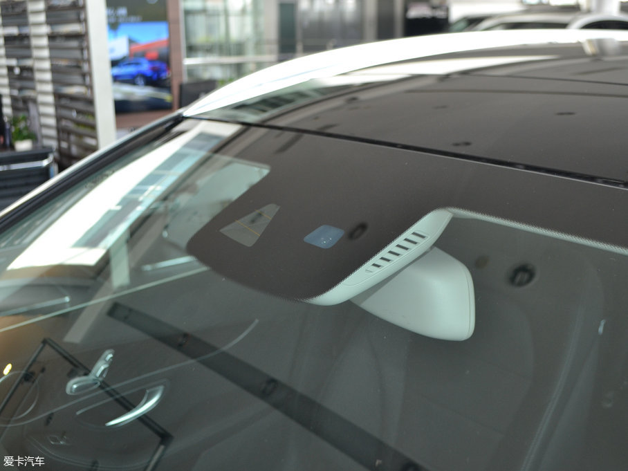 2017YC(M) Ŀ C 200 4MATIC