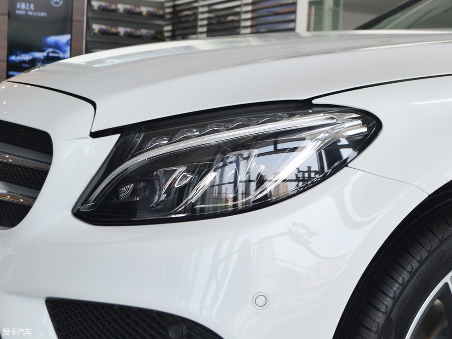 2017YC(M) Ŀ C 200 4MATIC