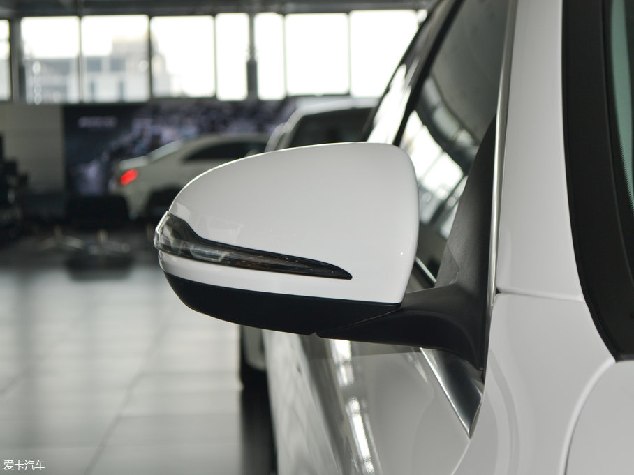 2017YC(M) Ŀ C 200 4MATIC