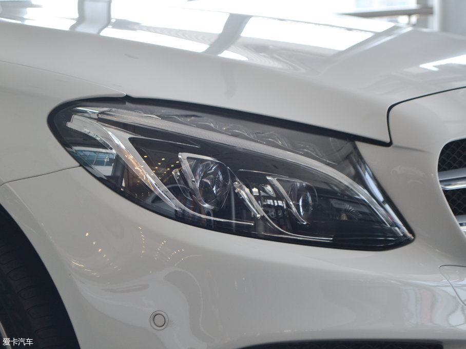 2017YC(M) Ŀ C 200 4MATIC