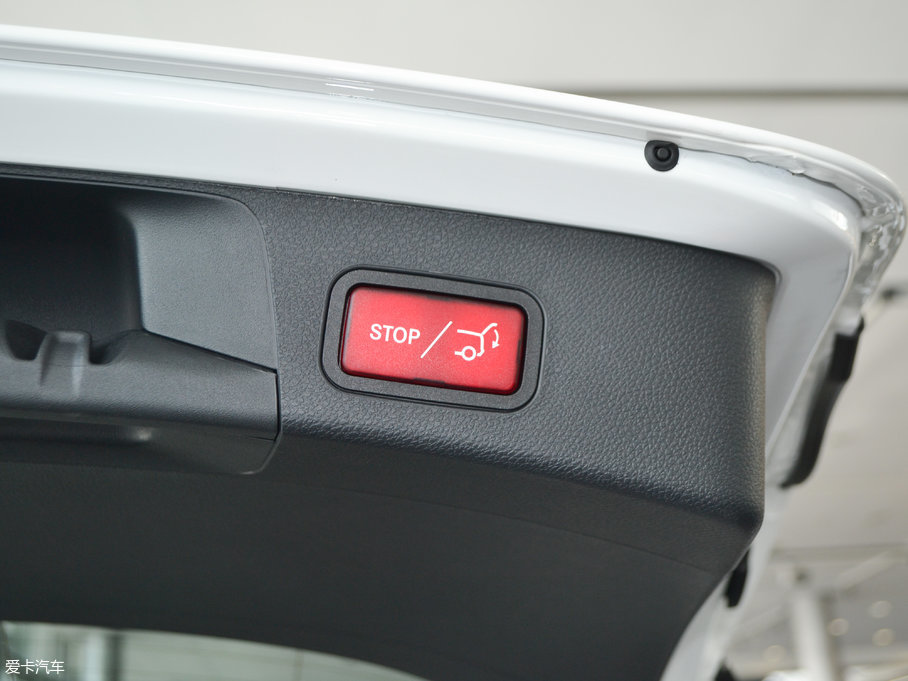 2017YC(M) Ŀ C 200 4MATIC