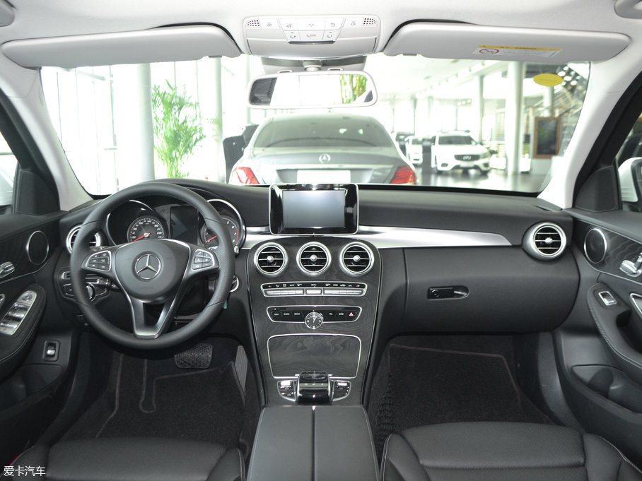 2017YC(M) Ŀ C 200 4MATIC