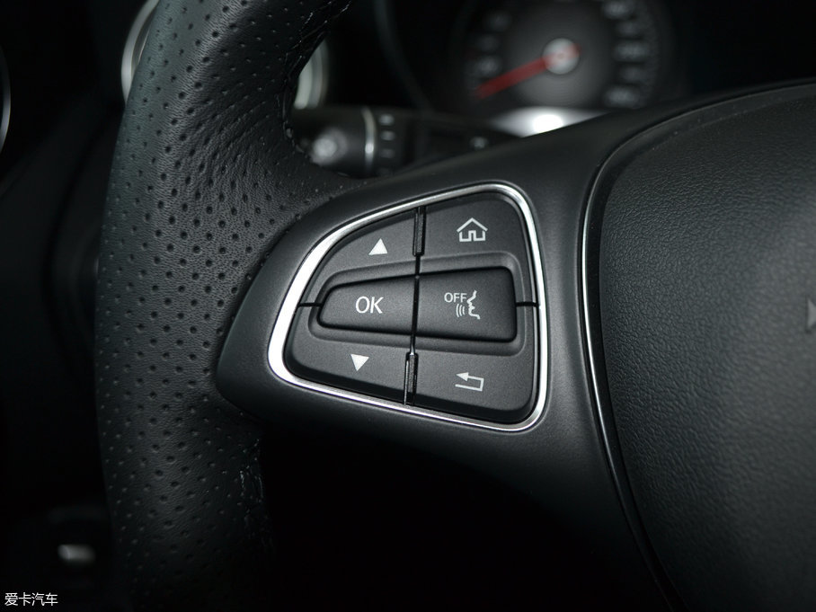 2017YC(M) Ŀ C 200 4MATIC