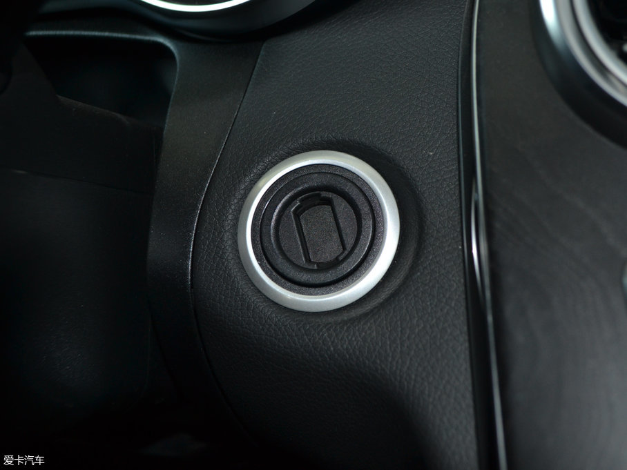 2017YC(M) Ŀ C 200 4MATIC