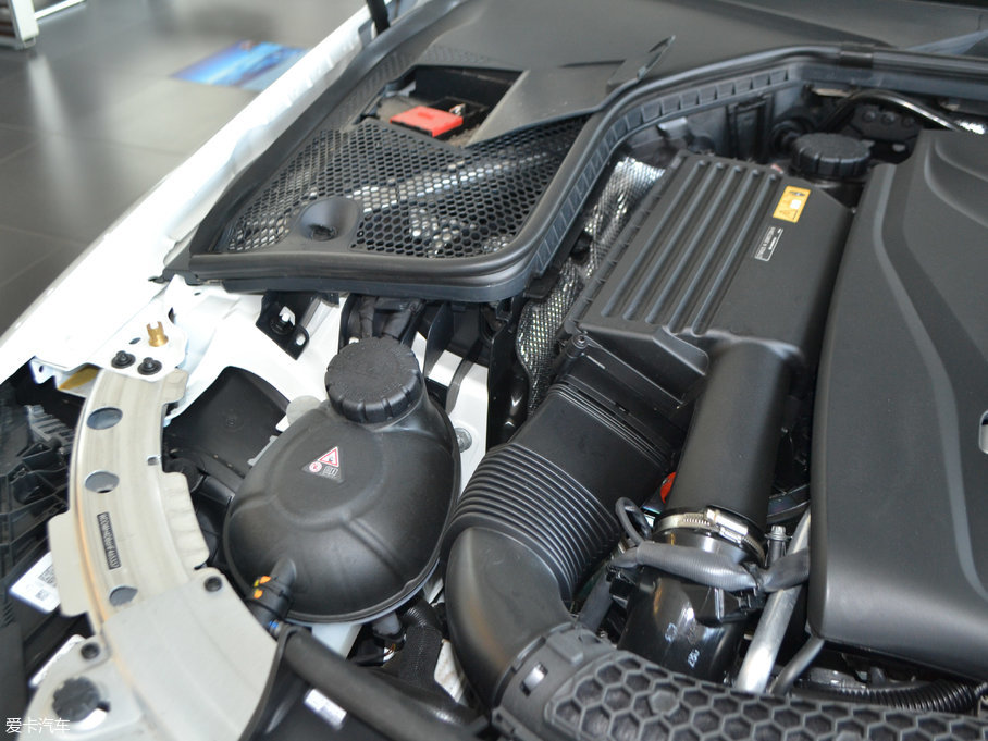 2017YC(M) Ŀ C 200 4MATIC