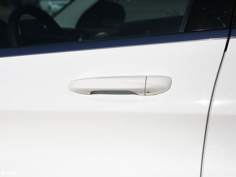 2017YC(M) Ŀ C 200 4MATIC