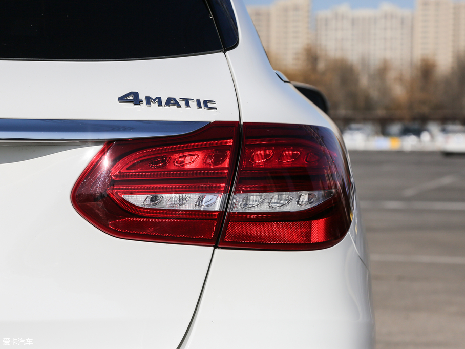 2017YC(M) Ŀ C 200 4MATIC