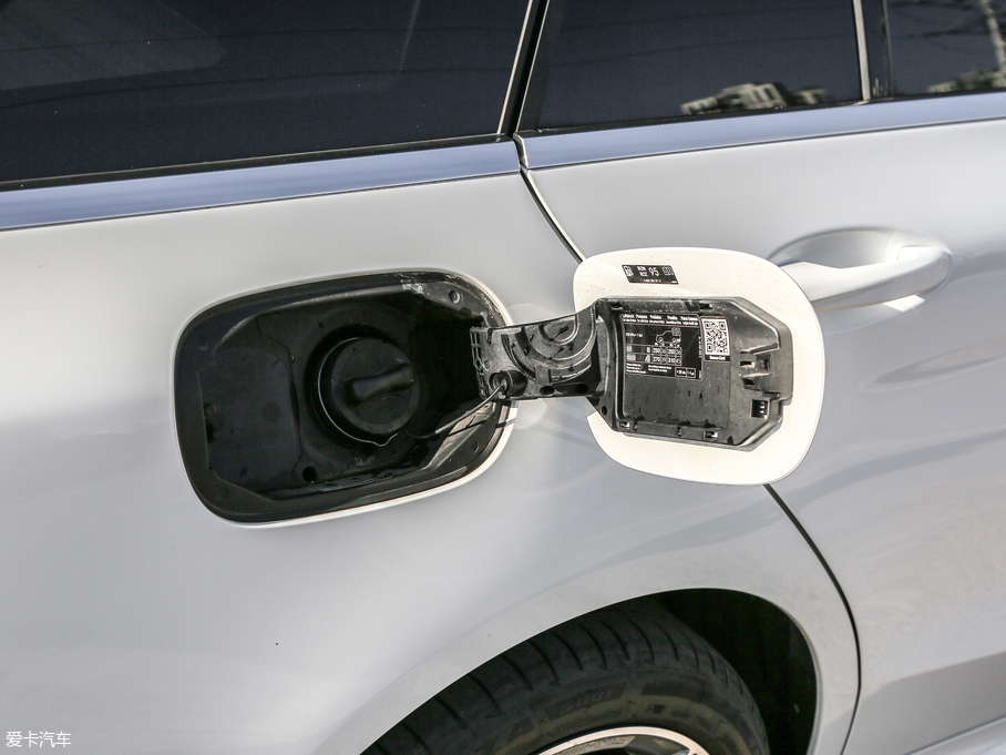 2017YC(M) Ŀ C 200 4MATIC