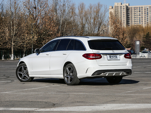 2017款改款 C 200 4MATIC 左后45度