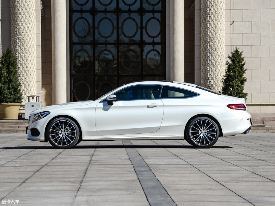 2017YCCoupe C 200 4MATIC I܇