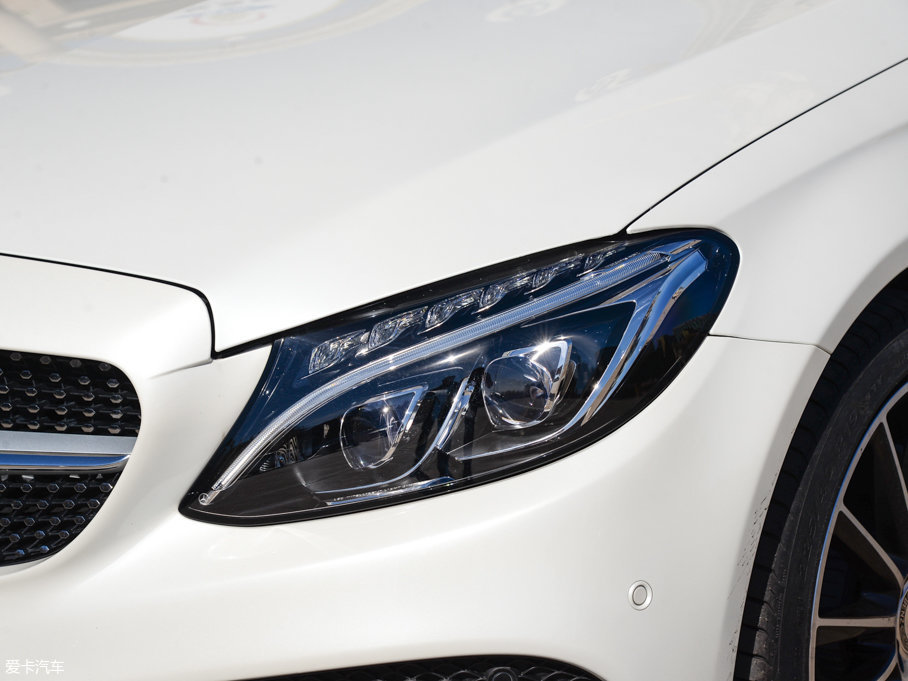 2017YCCoupe C 200 4MATIC I܇