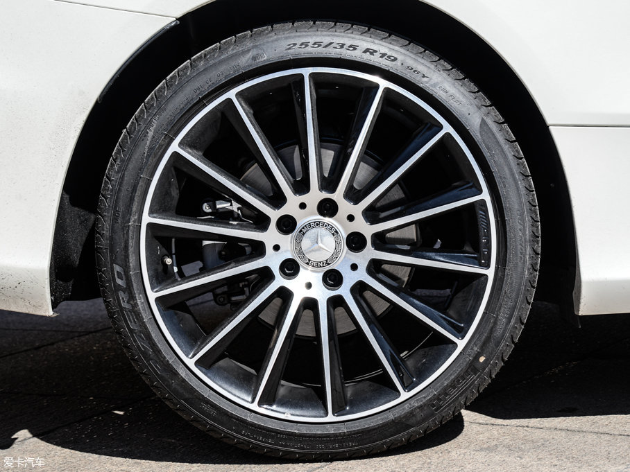 2017YCCoupe C 200 4MATIC I܇