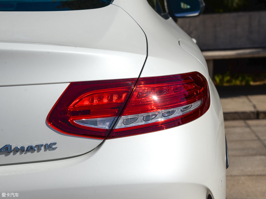 2017YCCoupe C 200 4MATIC I܇