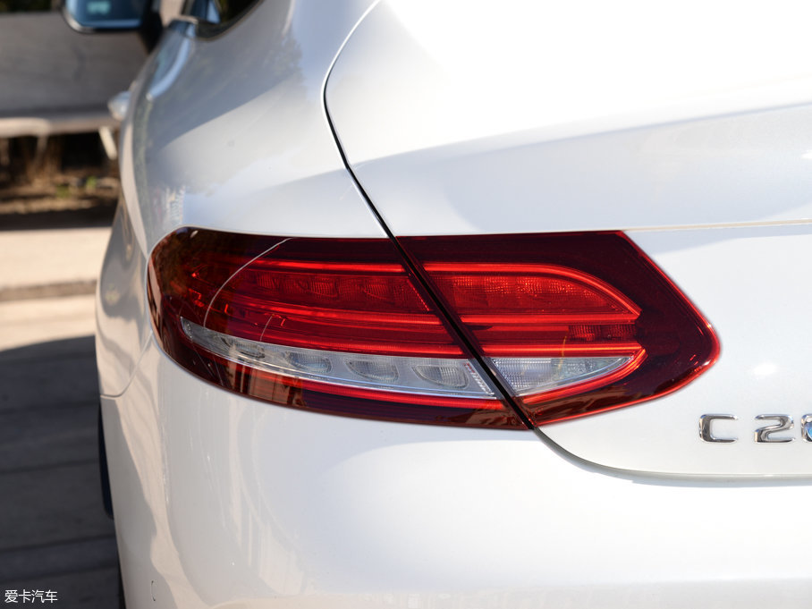 2017YCCoupe C 200 4MATIC I܇