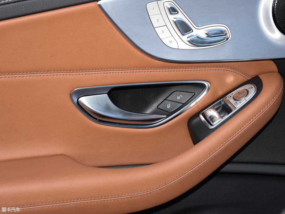 2017YCCoupe C 200 4MATIC I܇