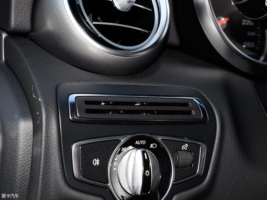 2017YC(j)Coupe C 200 4MATIC I܇(ch)